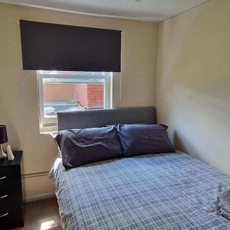 Maidstone Heights III - 1 Bedroom In Maidstone! Exterior foto