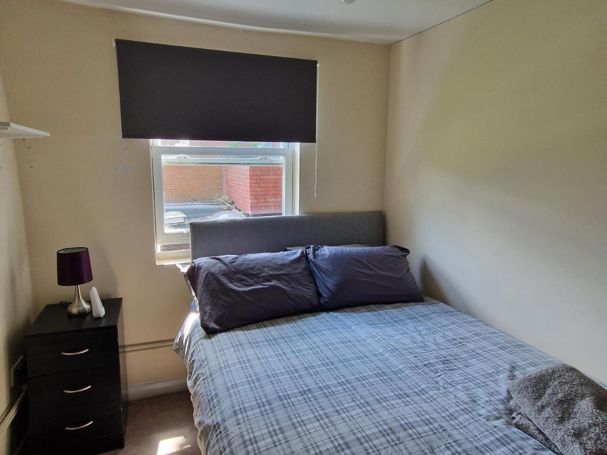 Maidstone Heights III - 1 Bedroom In Maidstone! Exterior foto